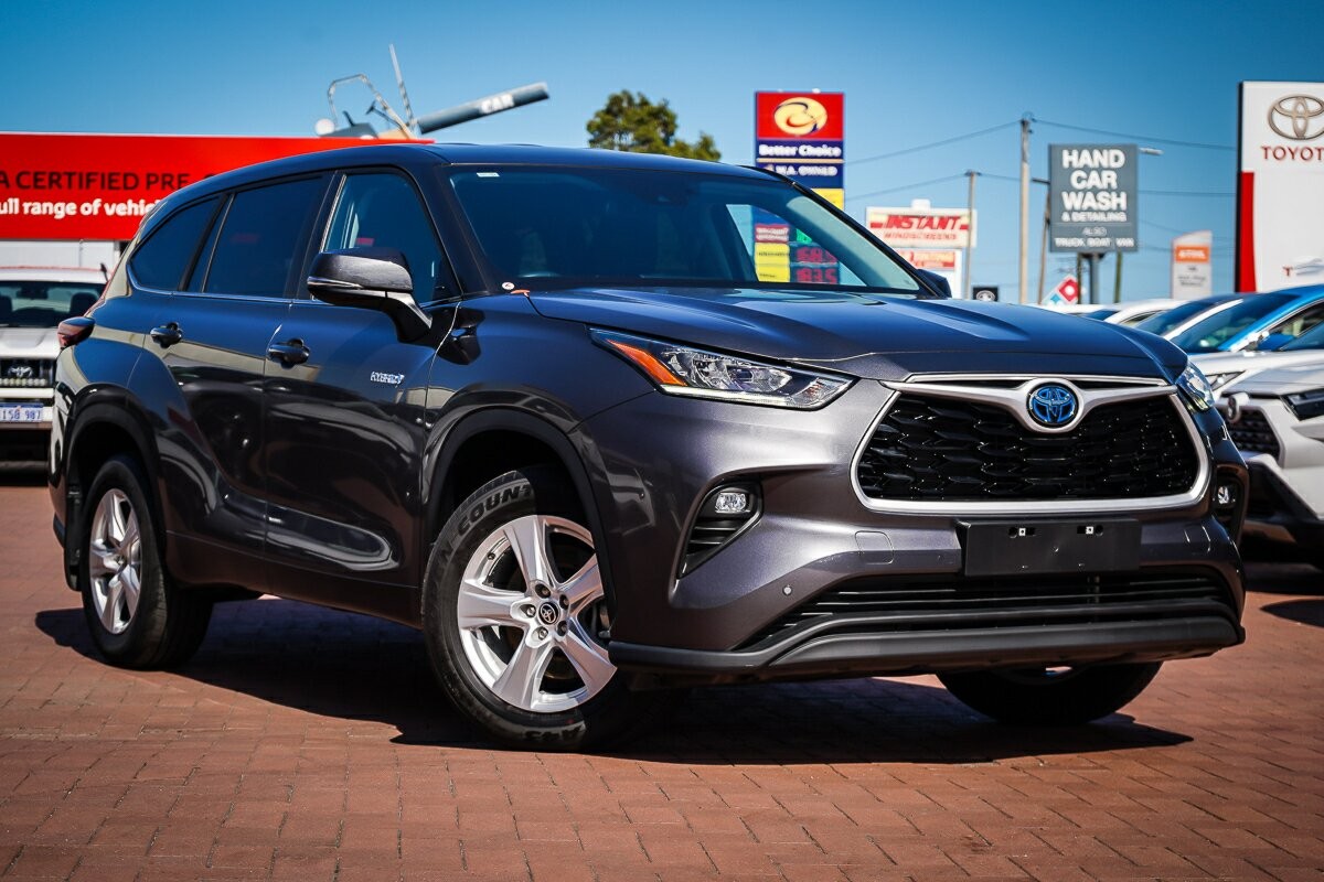 Toyota Kluger image 1