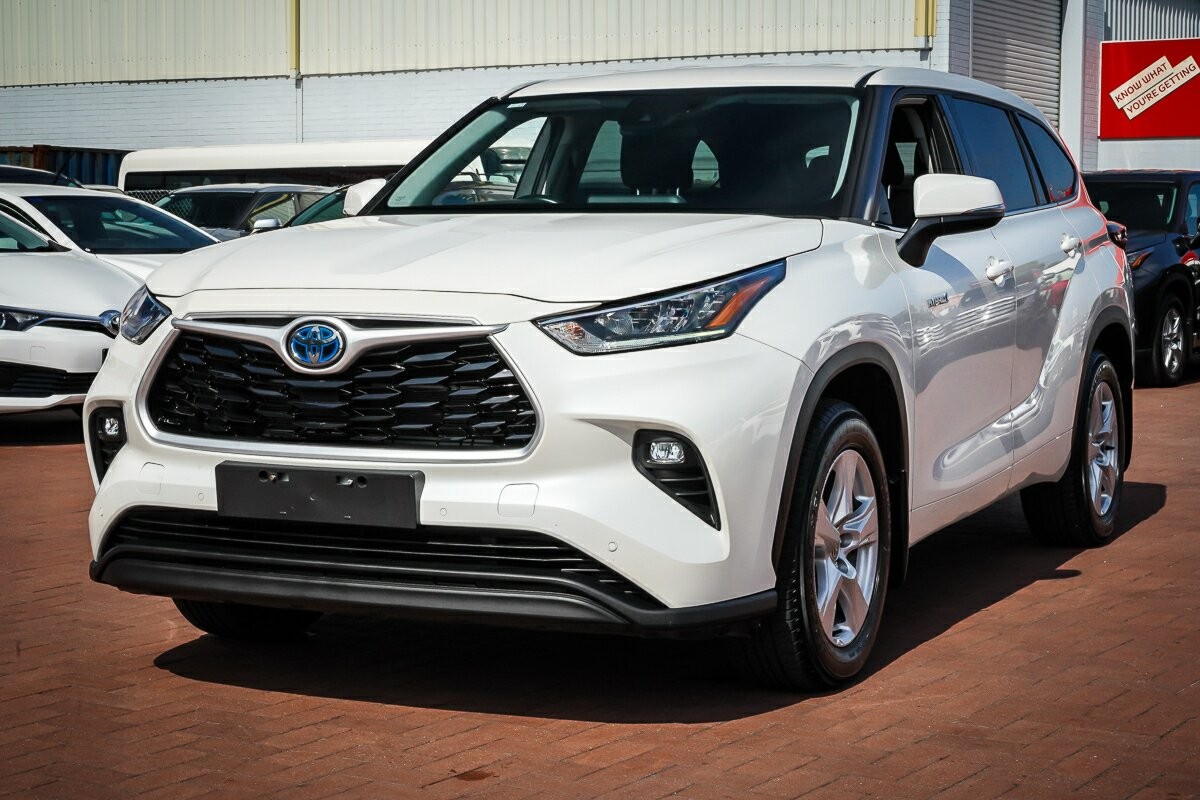 Toyota Kluger image 4