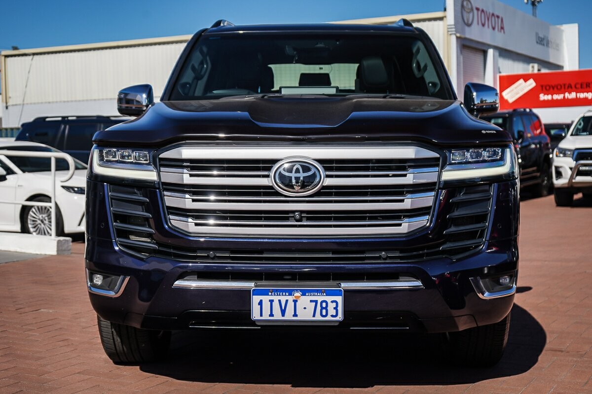 Toyota Landcruiser image 3