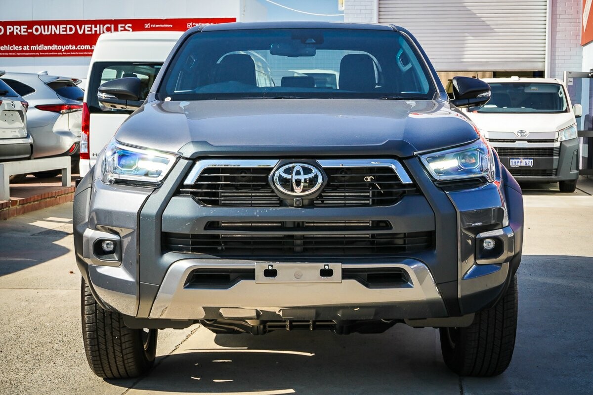 Toyota Hilux image 3