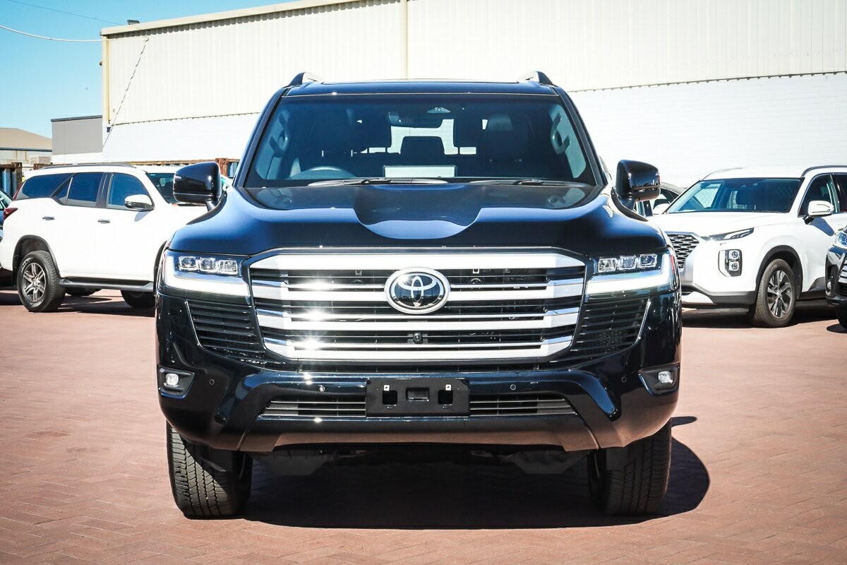 Toyota Landcruiser image 3