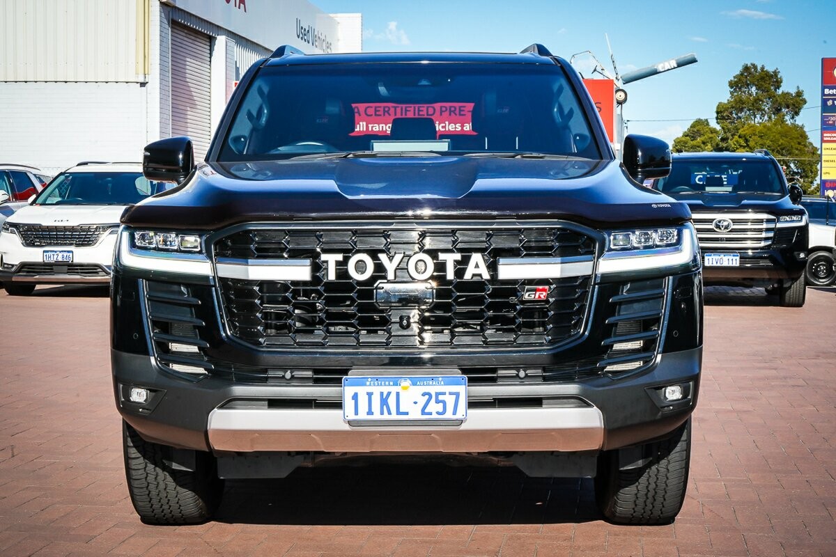 Toyota Landcruiser image 3