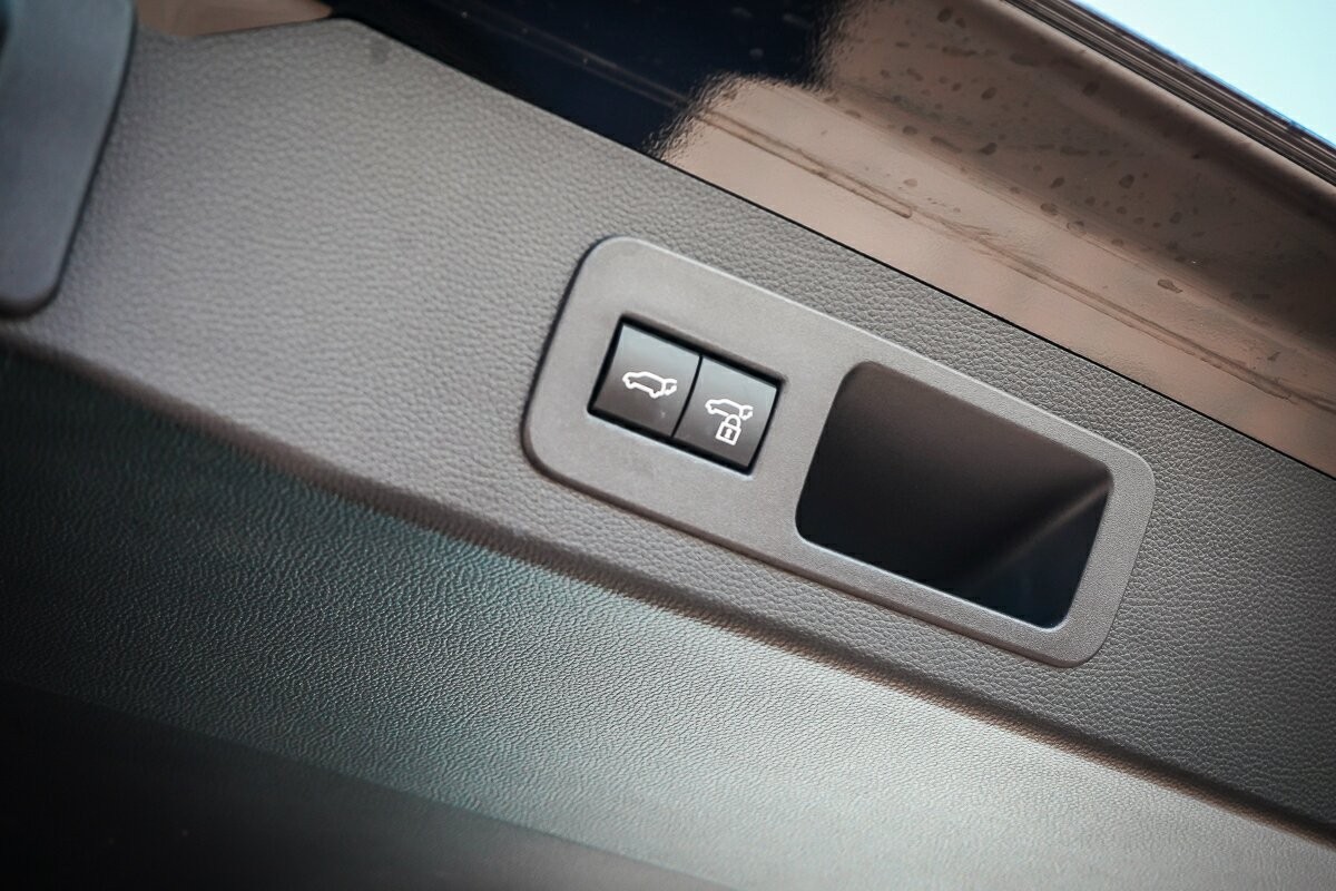 Toyota Landcruiser image 4