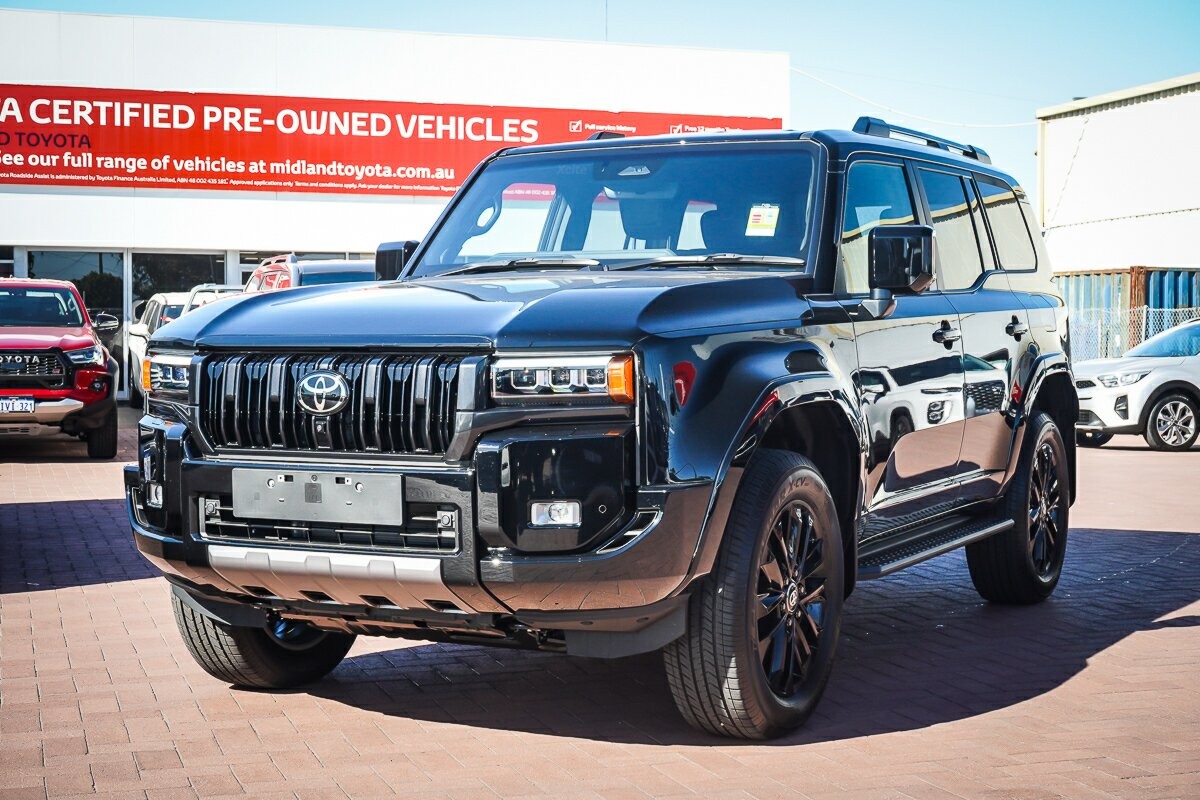 Toyota Landcruiser Prado image 4