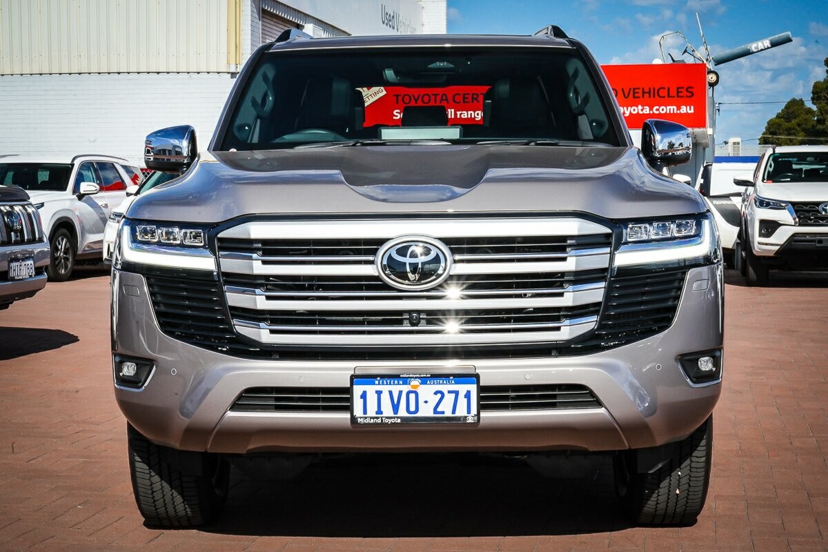 Toyota Landcruiser image 3