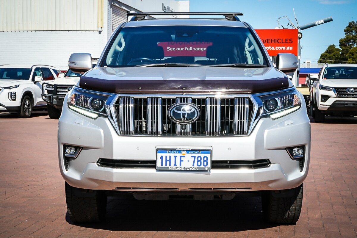 Toyota Landcruiser Prado image 3