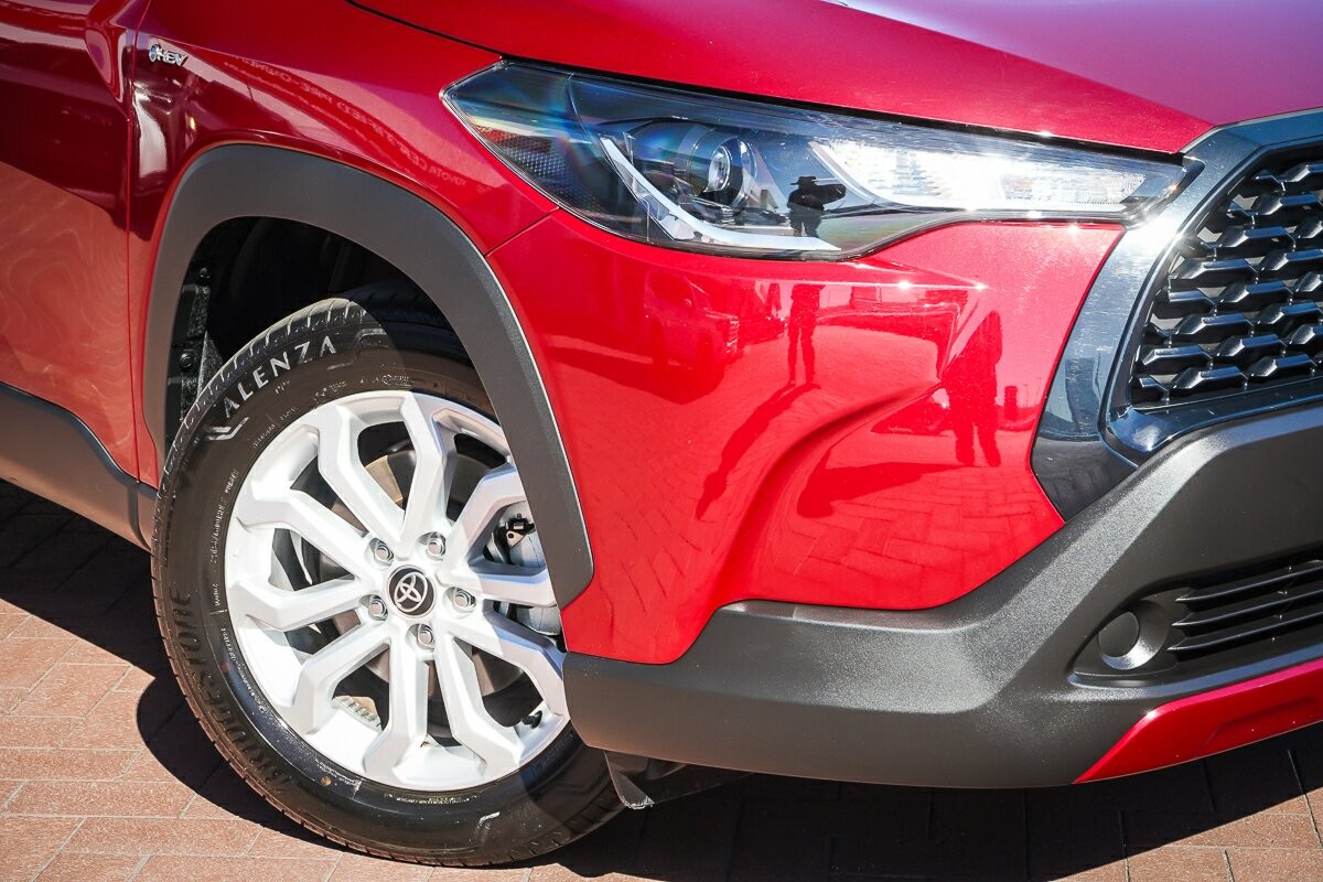 Toyota Corolla Cross image 2