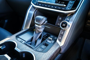 https://vehicle-cdn.autoleague.cloud/28166_6511951_24.jpg
