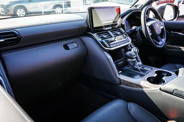 https://vehicle-cdn.autoleague.cloud/28166_6511951_25.jpg