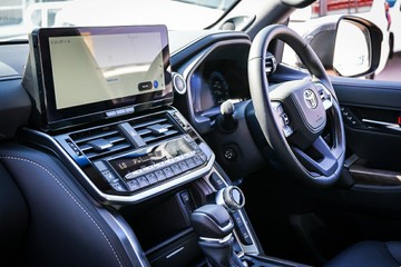 https://vehicle-cdn.autoleague.cloud/28166_6511951_26.jpg