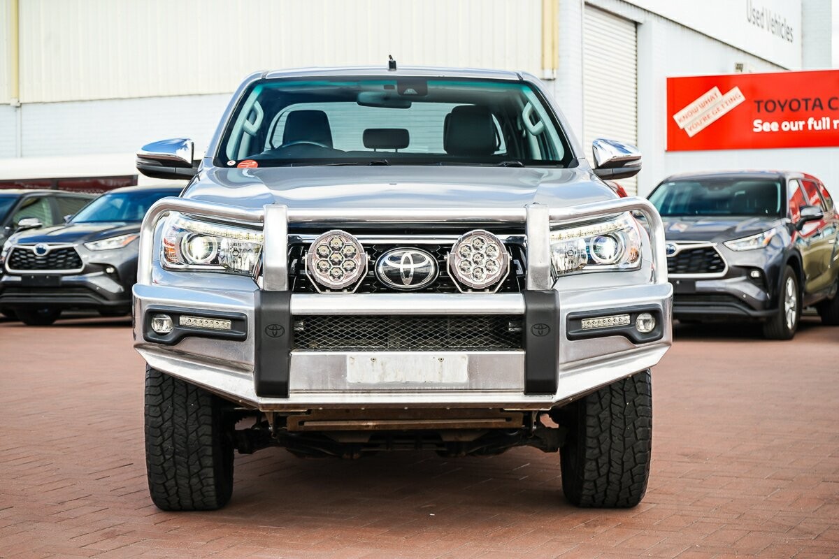 Toyota Hilux image 3