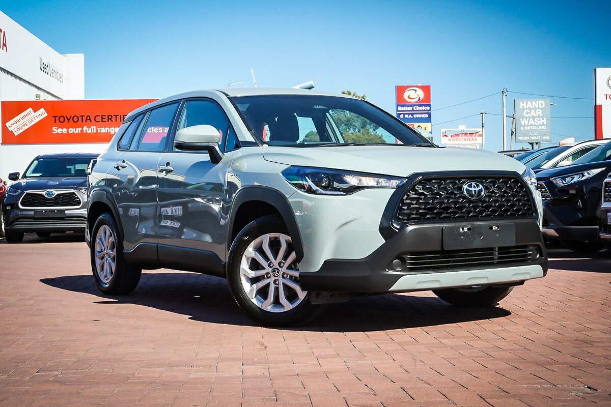 Toyota Corolla Cross image 1