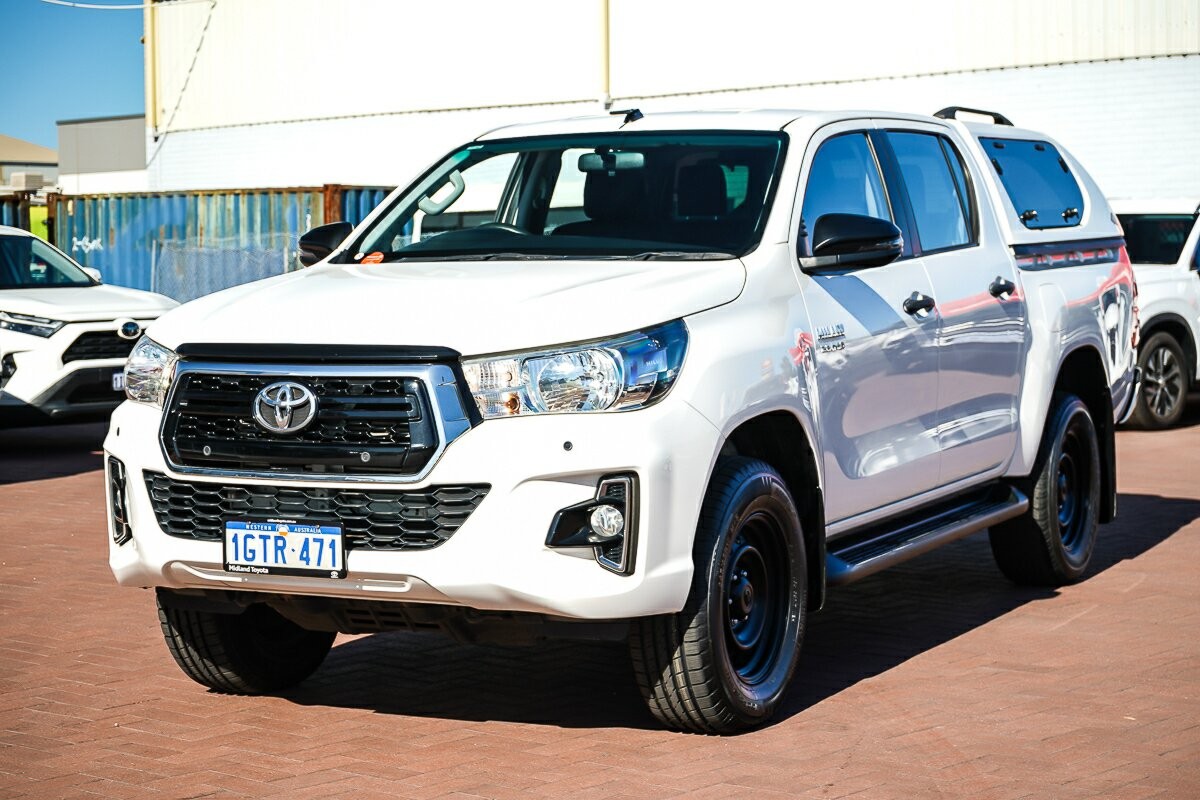 Toyota Hilux image 3