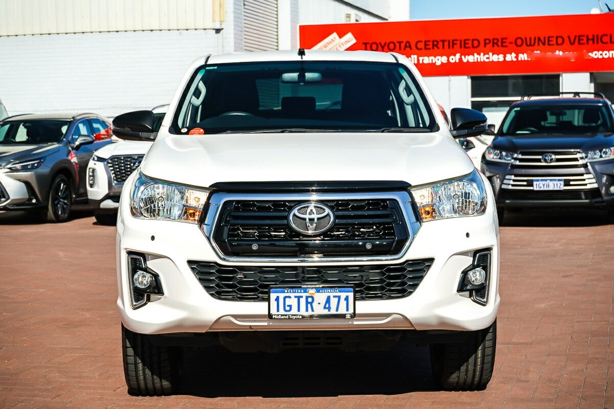 Toyota Hilux image 4