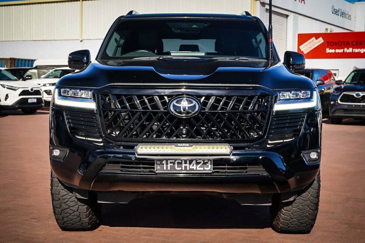 Toyota Landcruiser image 3