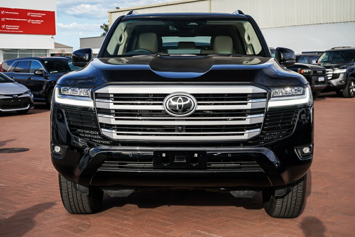 Toyota Landcruiser image 3