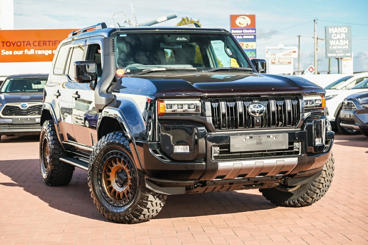 Toyota Landcruiser Prado image 1