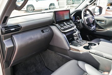 https://vehicle-cdn.autoleague.cloud/28166_6512017_28.jpg