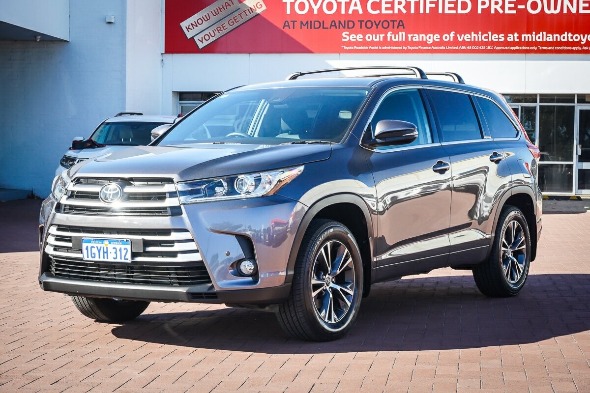 Toyota Kluger image 4