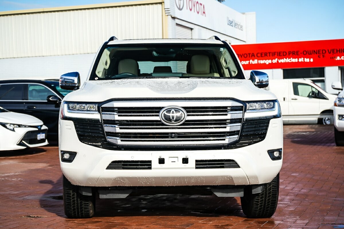 Toyota Landcruiser image 3