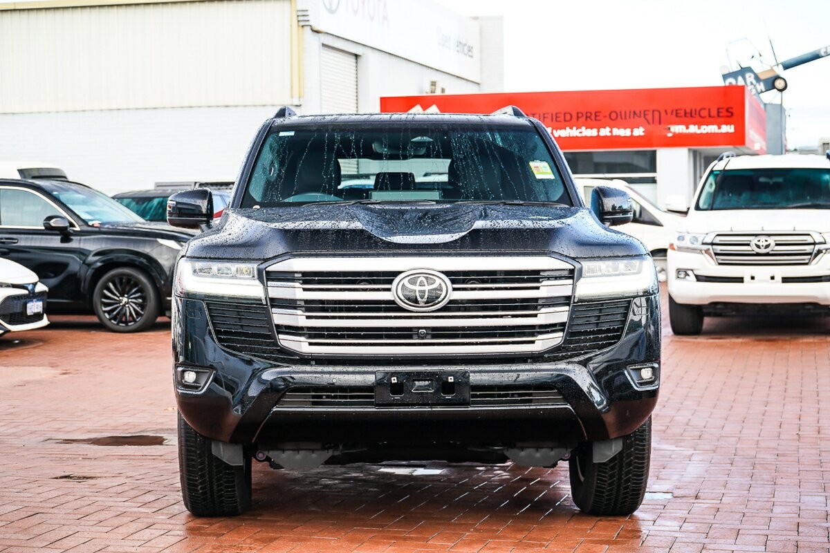 Toyota Landcruiser image 3