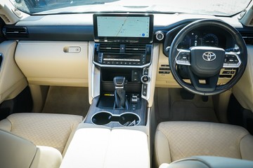 https://vehicle-cdn.autoleague.cloud/28166_6512041_12.jpg