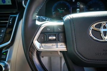 https://vehicle-cdn.autoleague.cloud/28166_6512041_16.jpg