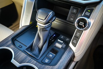 https://vehicle-cdn.autoleague.cloud/28166_6512041_22.jpg