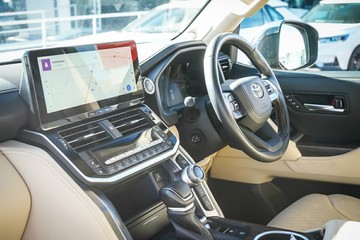 https://vehicle-cdn.autoleague.cloud/28166_6512041_24.jpg