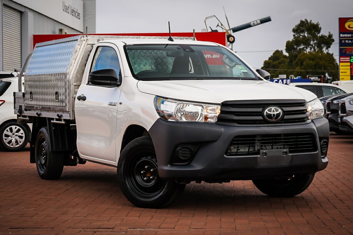 Toyota Hilux image 1