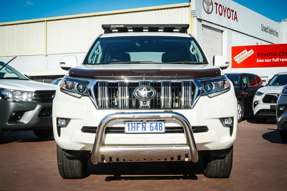 Toyota Landcruiser Prado image 3