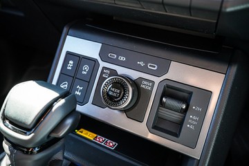https://vehicle-cdn.autoleague.cloud/28166_6512092_24.jpg