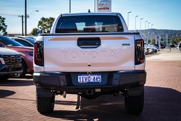 https://vehicle-cdn.autoleague.cloud/28166_6512092_8.jpg