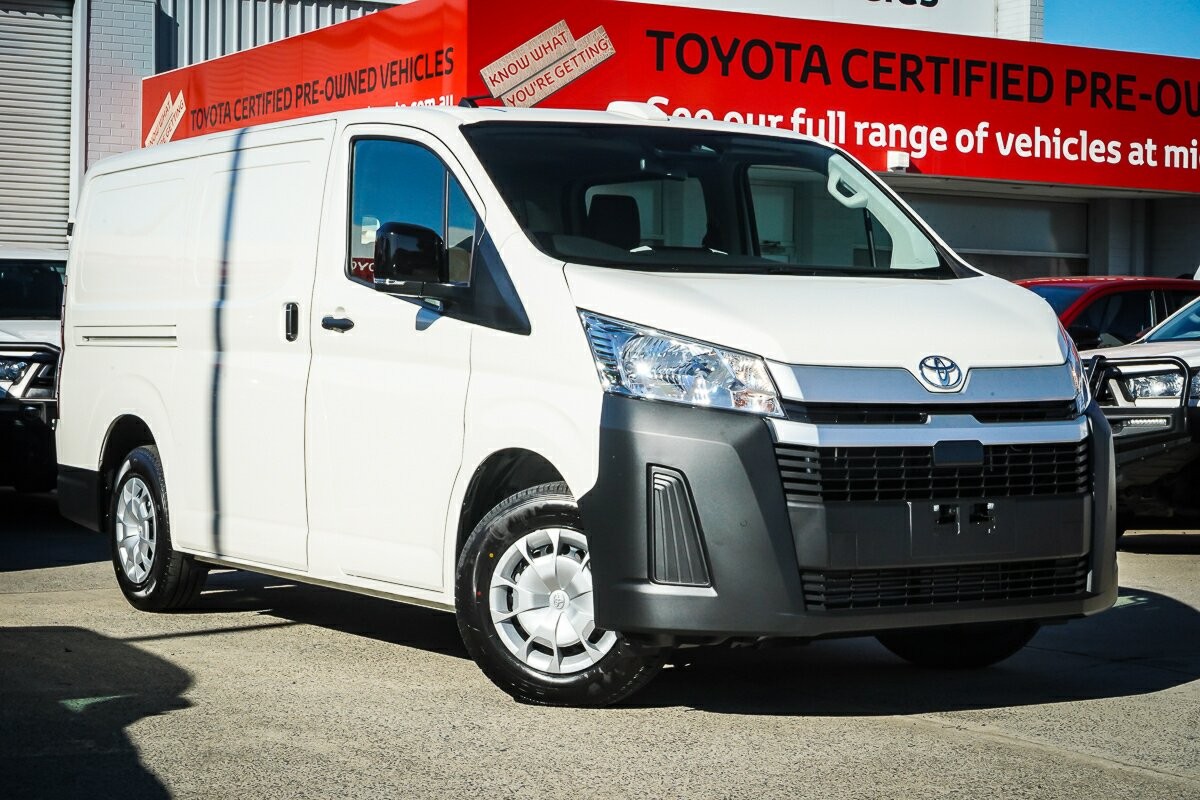Toyota Hiace image 1