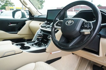 https://vehicle-cdn.autoleague.cloud/28166_6512115_16.jpg