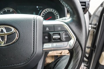 https://vehicle-cdn.autoleague.cloud/28166_6512115_18.jpg