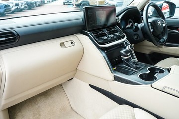 https://vehicle-cdn.autoleague.cloud/28166_6512115_25.jpg