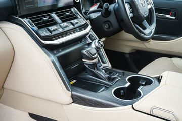 https://vehicle-cdn.autoleague.cloud/28166_6512115_27.jpg