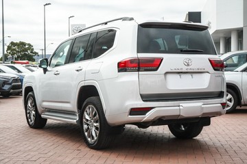 https://vehicle-cdn.autoleague.cloud/28166_6512115_5.jpg