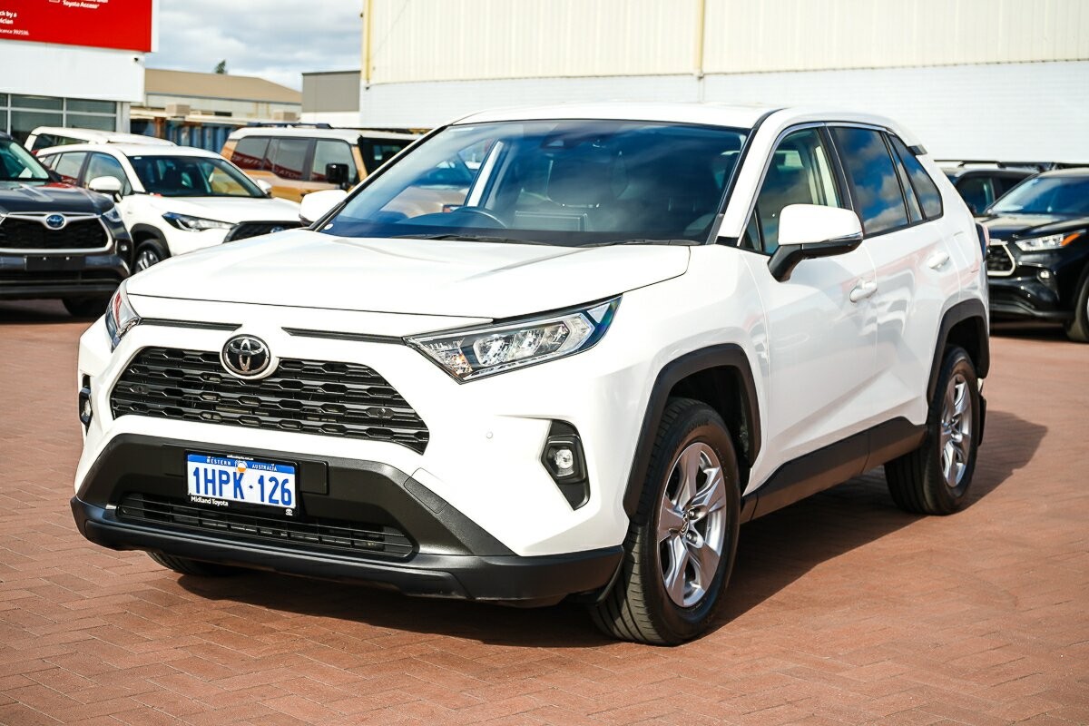 Toyota Rav4 image 3