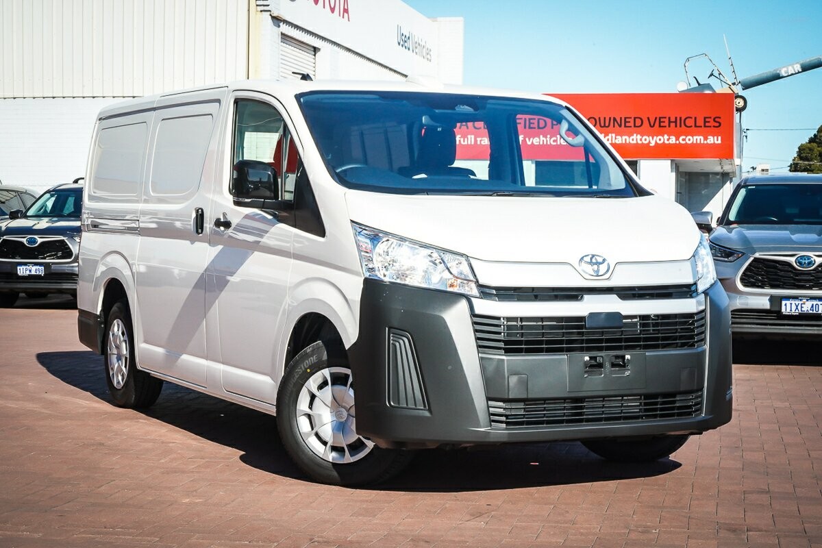 Toyota Hiace image 1