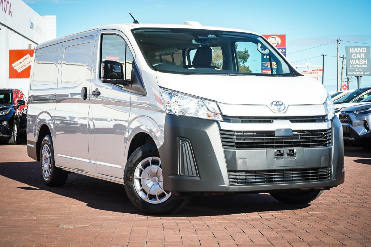 Toyota Hiace image 1