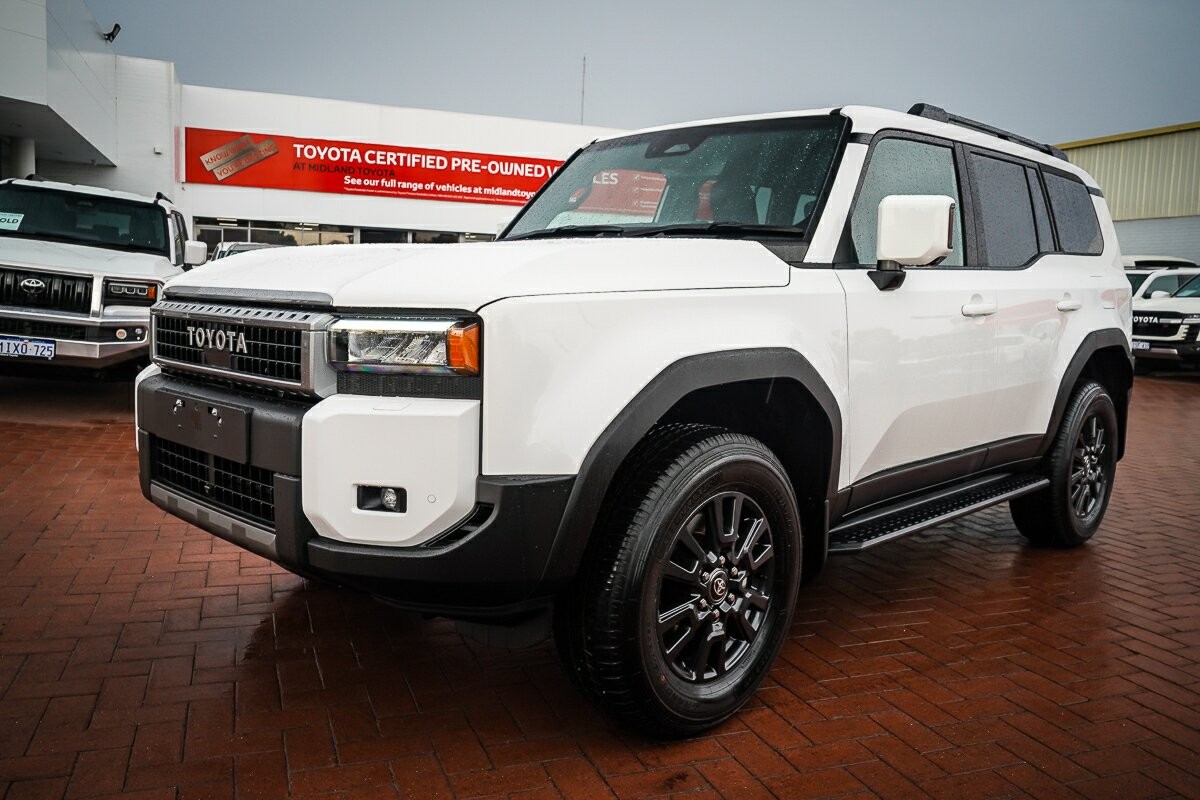 Toyota Landcruiser Prado image 4