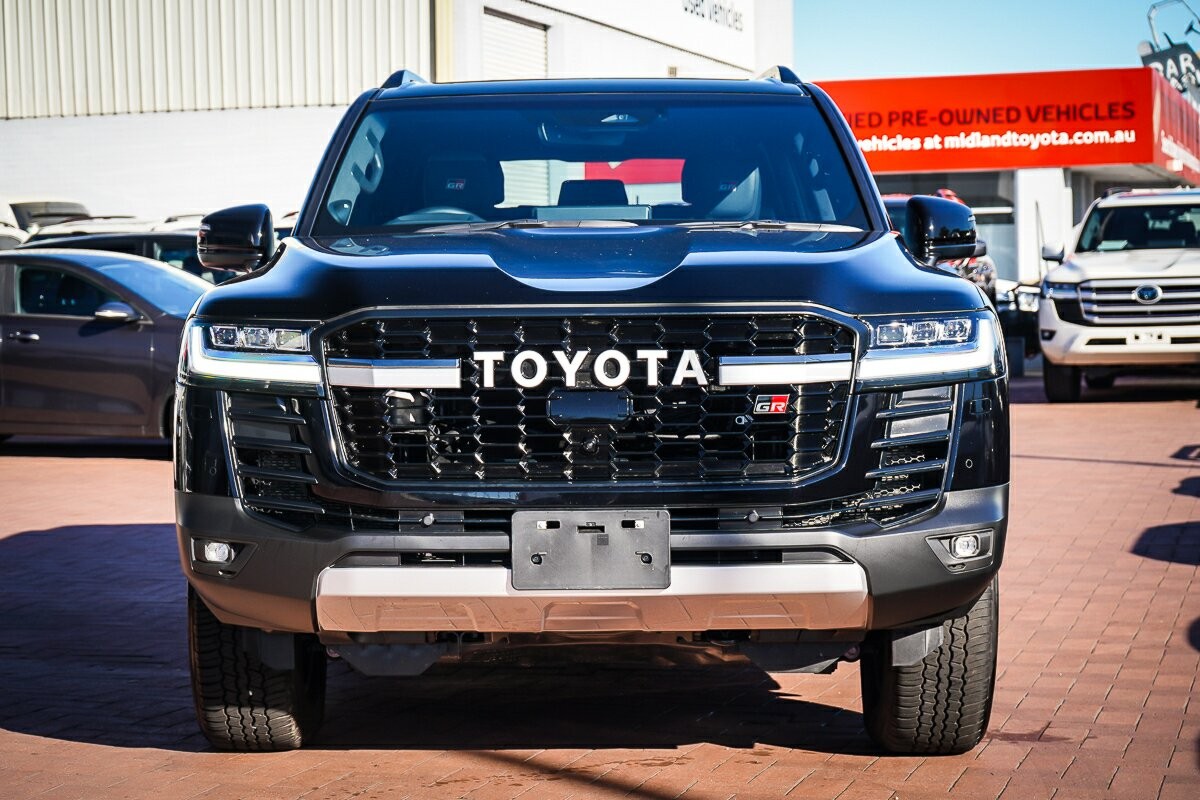 Toyota Landcruiser image 3