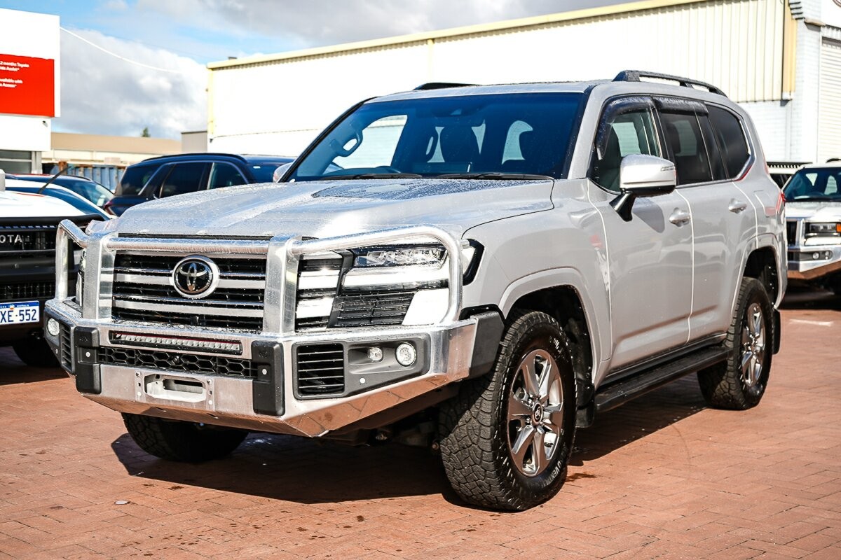 Toyota Landcruiser image 4