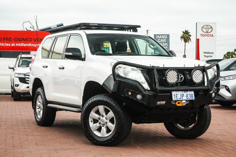 Toyota Landcruiser Prado image 1