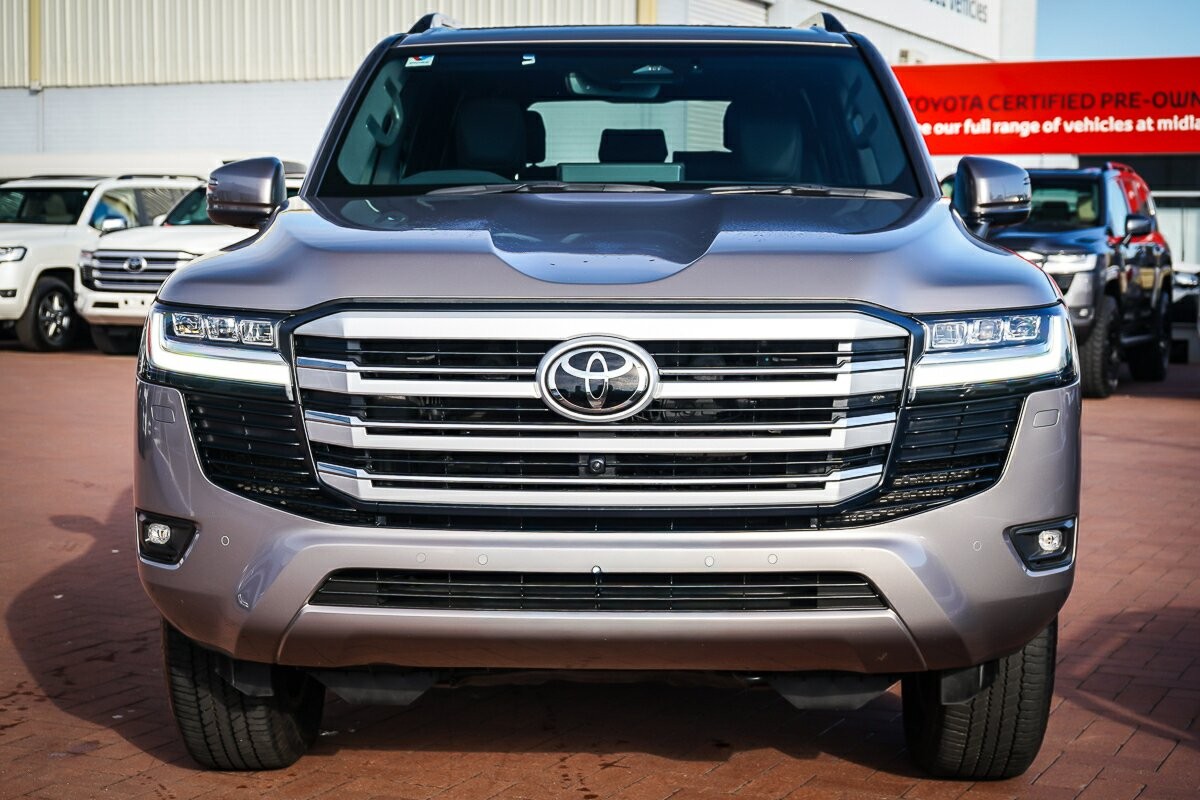 Toyota Landcruiser image 3