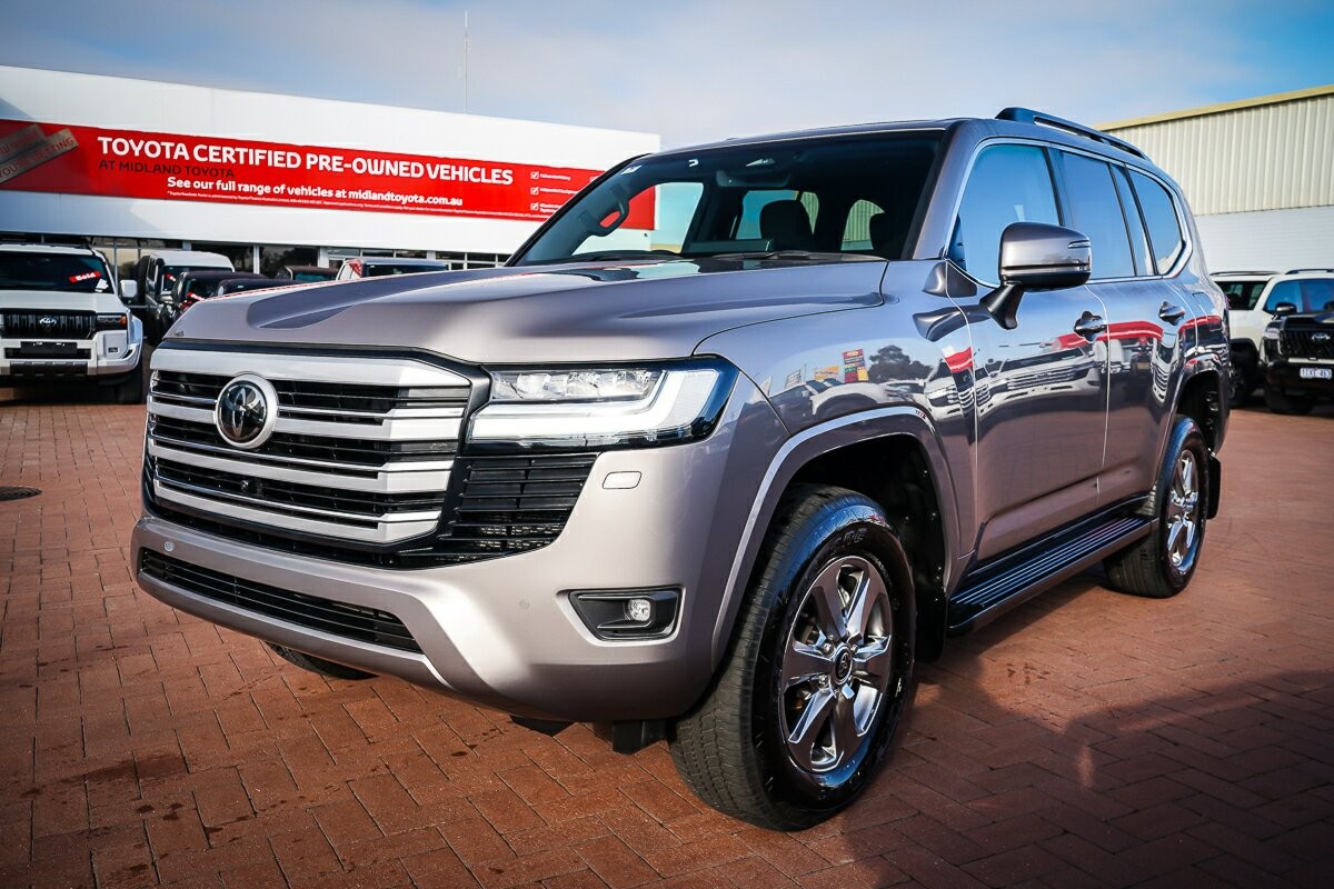 Toyota Landcruiser image 4