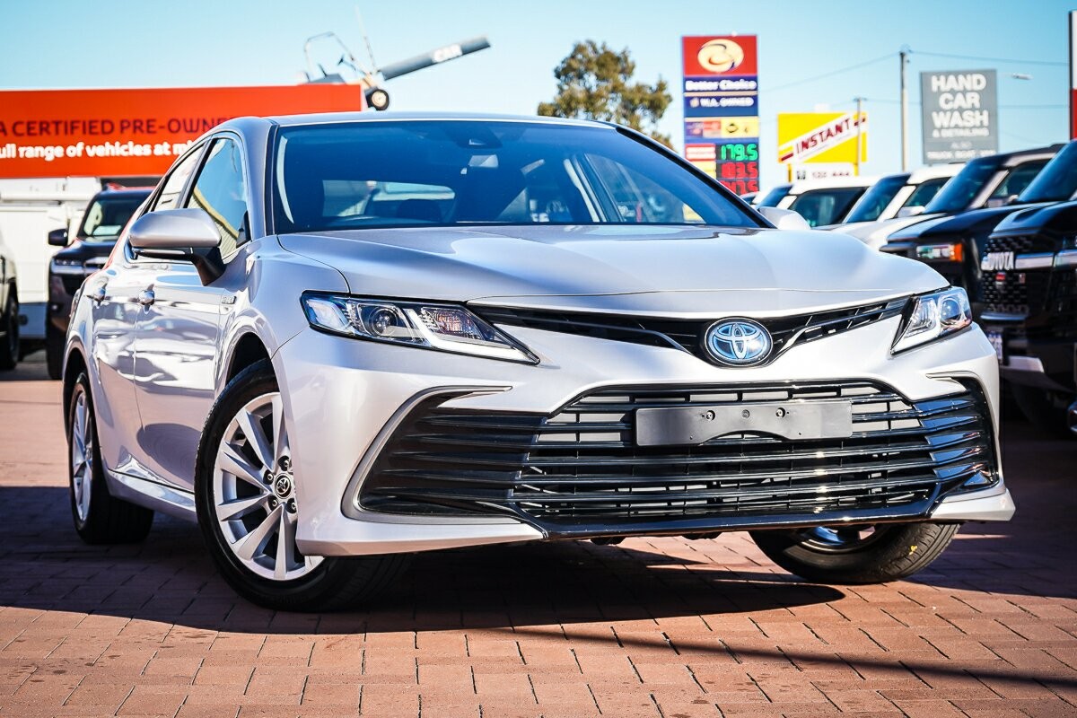 Toyota Camry image 1