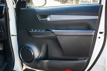 https://vehicle-cdn.autoleague.cloud/28166_6512256_19.jpg